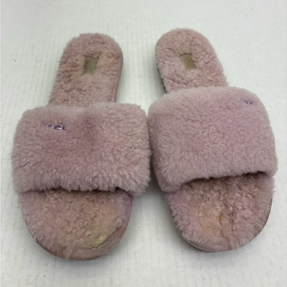 Ugg Fuzzy Slide Slippers, SZ 7, box 21